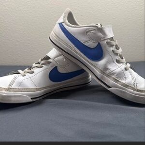 Nike Kids White and Blue Sneakers